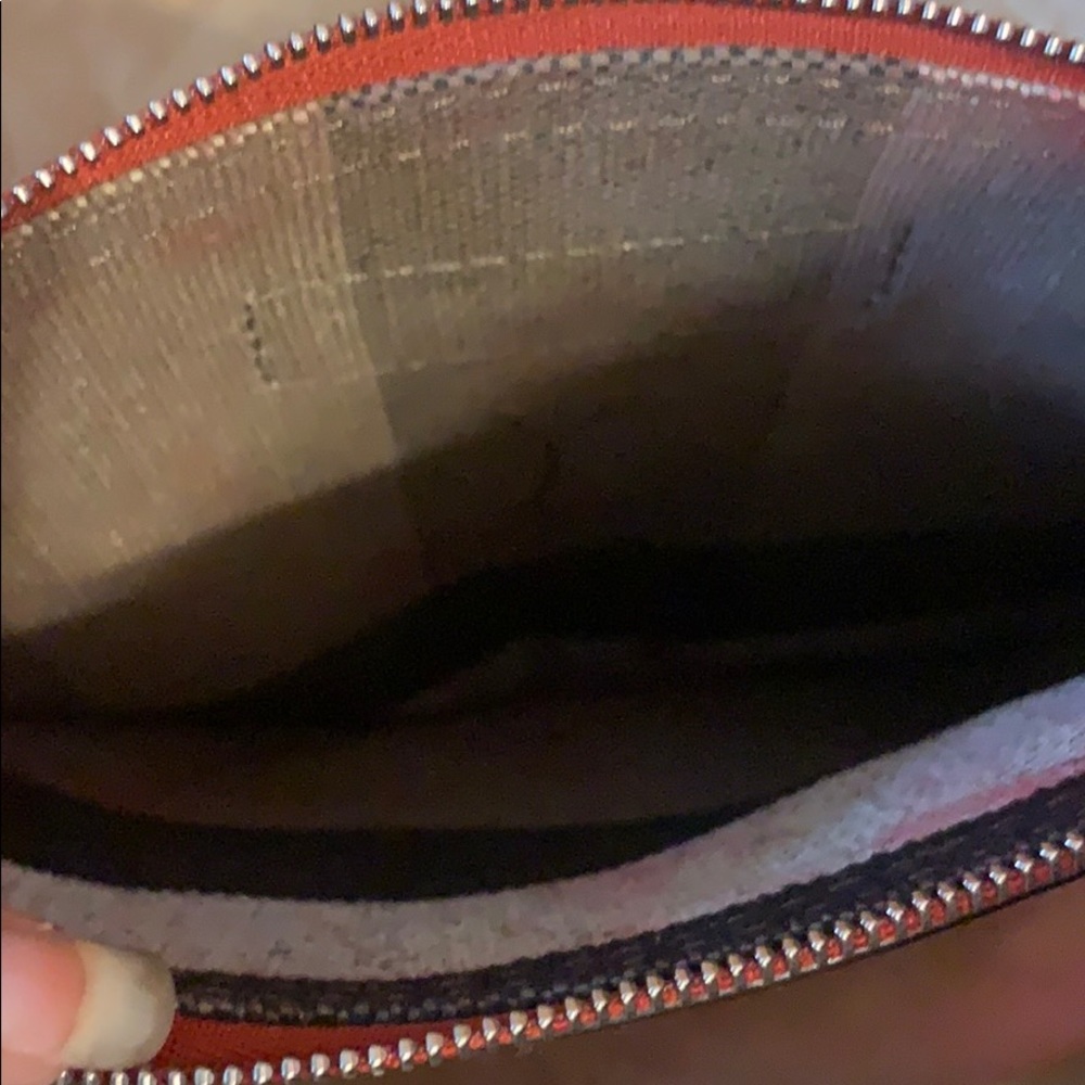 Burberry clutch - Picture 3 of 3